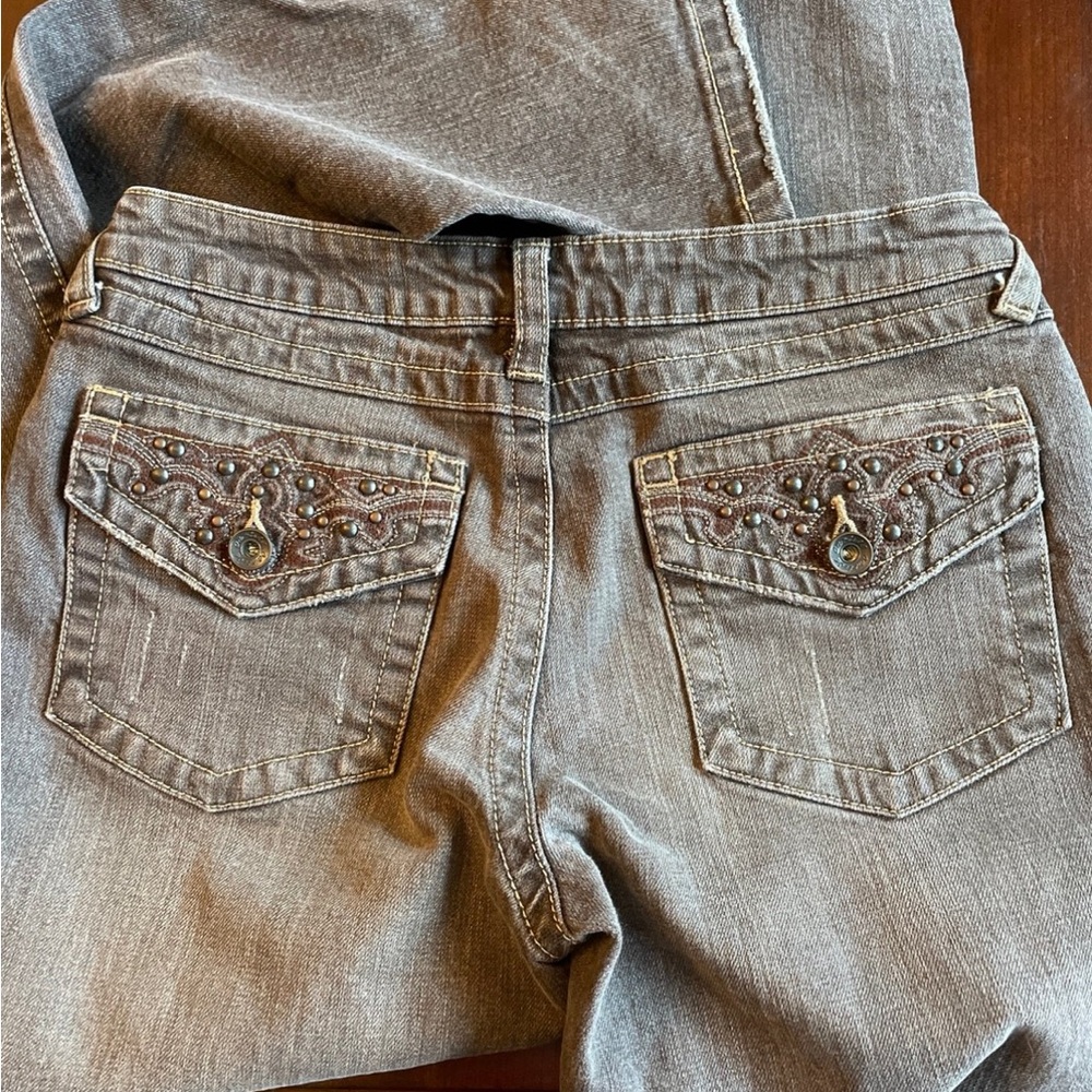 Cartise Embroidered Pocket Jeans